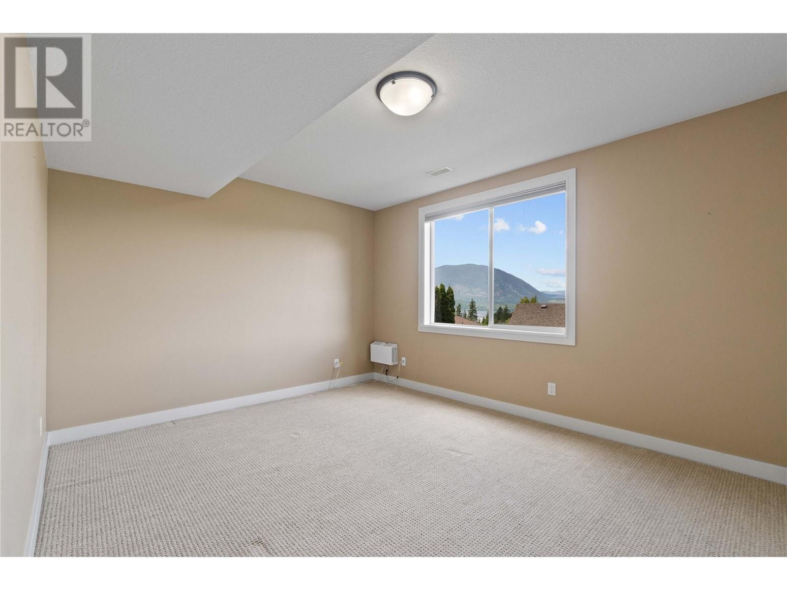 1431 Auto Road Se Unit# 4. Salmon Arm, British Columbia