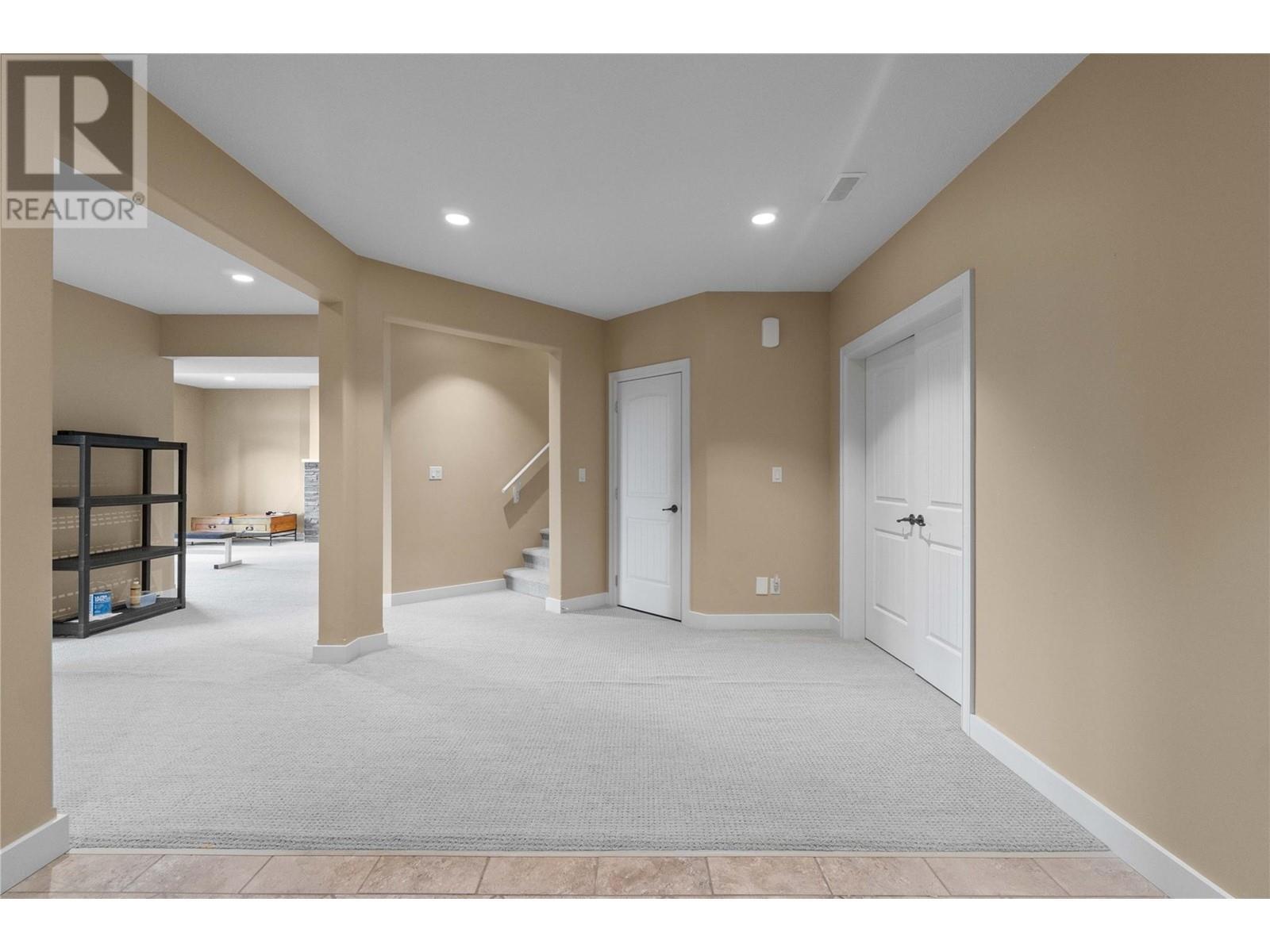 1431 Auto Road Se Unit# 4. Salmon Arm, British Columbia