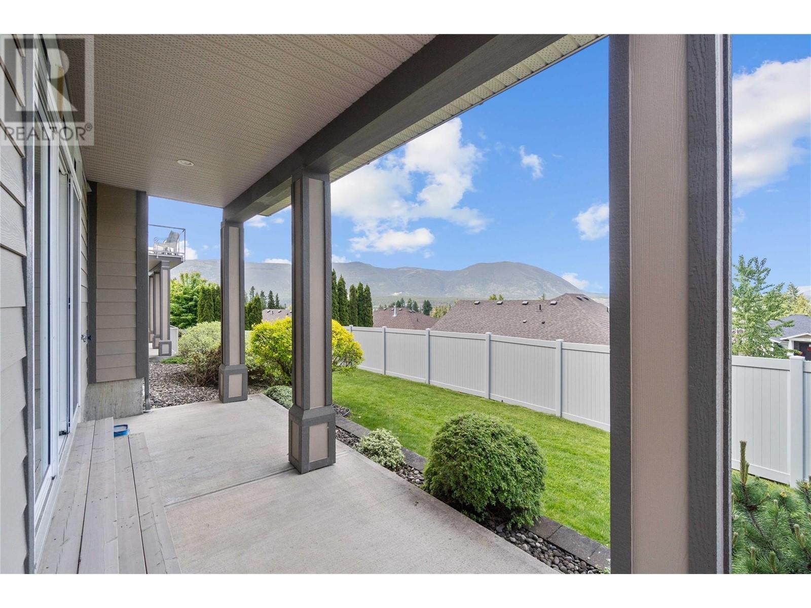 1431 Auto Road Se Unit# 4. Salmon Arm, British Columbia