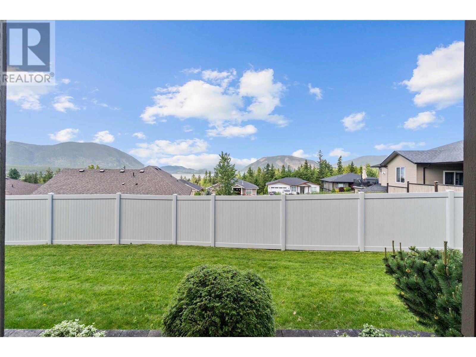 1431 Auto Road Se Unit# 4. Salmon Arm, British Columbia