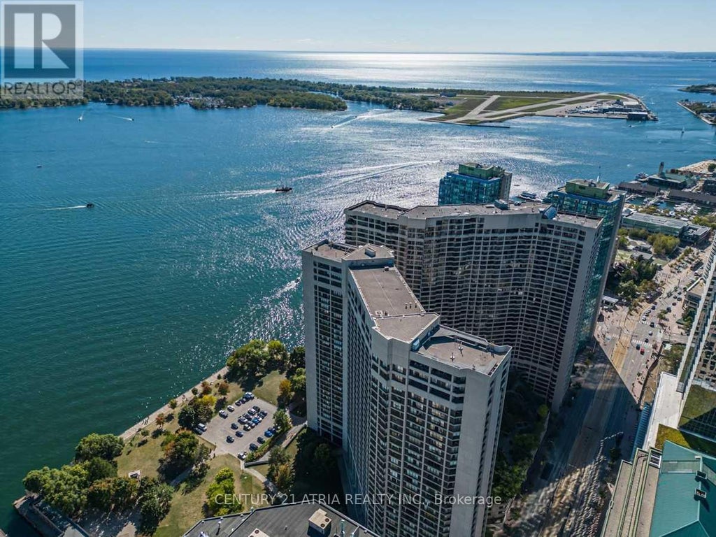 1401 - 65 Harbour Square, Toronto (waterfront Communities)