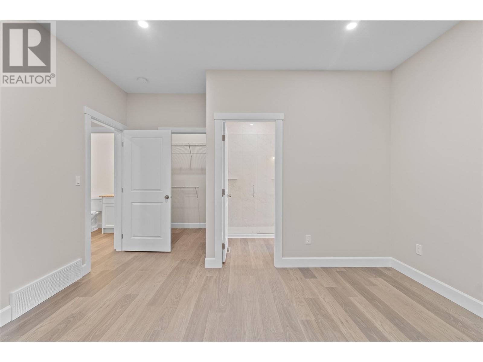 806 Cliff Avenue Unit# 104. Enderby, British Columbia