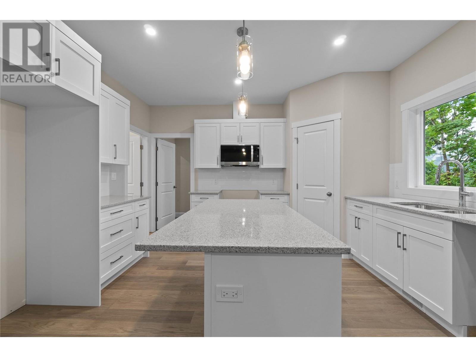 806 Cliff Avenue Unit# 104. Enderby, British Columbia