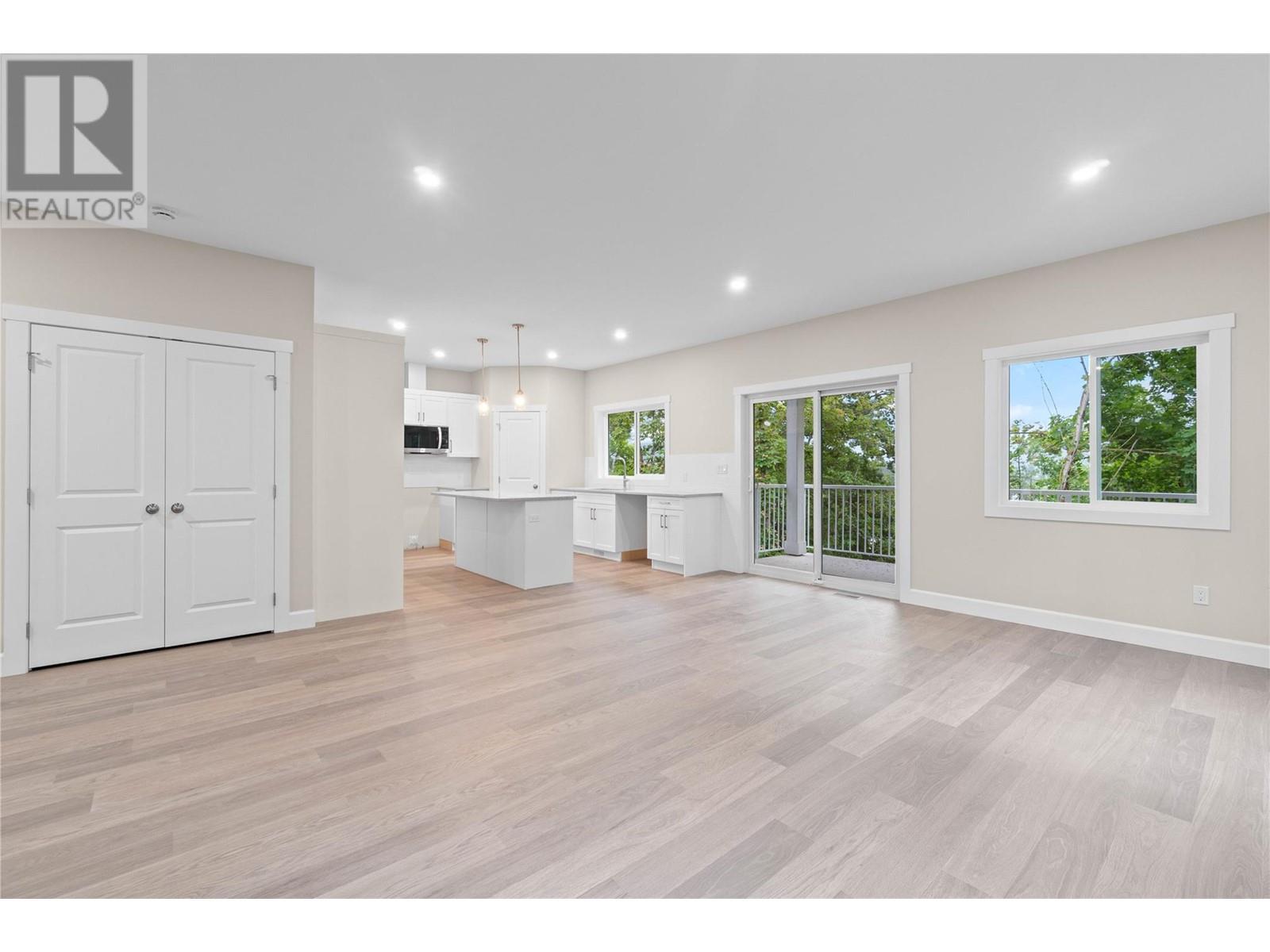 806 Cliff Avenue Unit# 104. Enderby, British Columbia