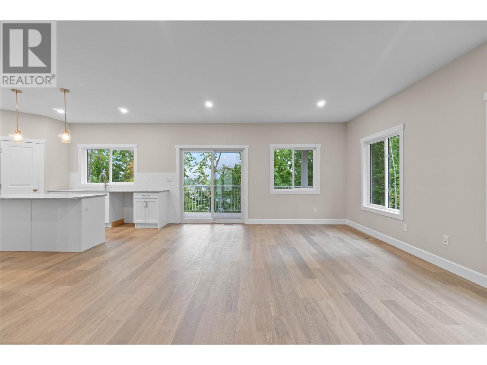 806 Cliff Avenue Unit# 104. Enderby, British Columbia