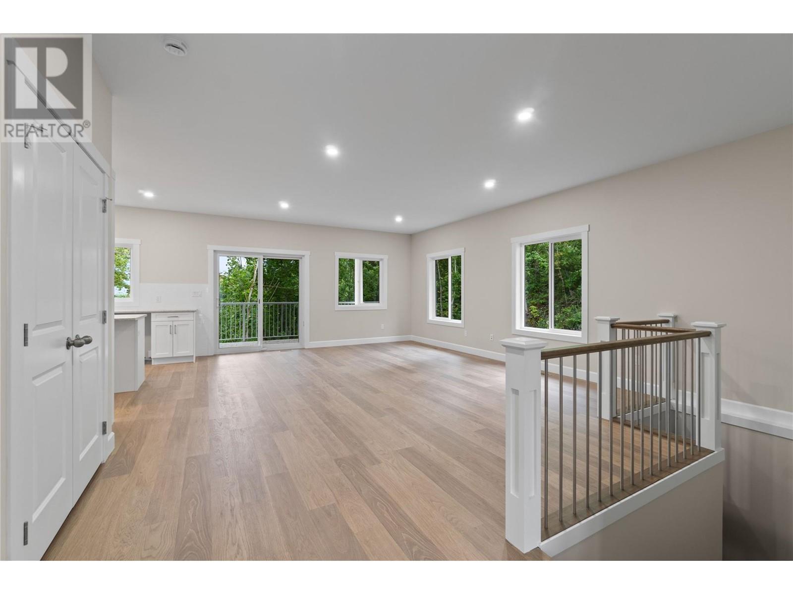 806 Cliff Avenue Unit# 104. Enderby, British Columbia