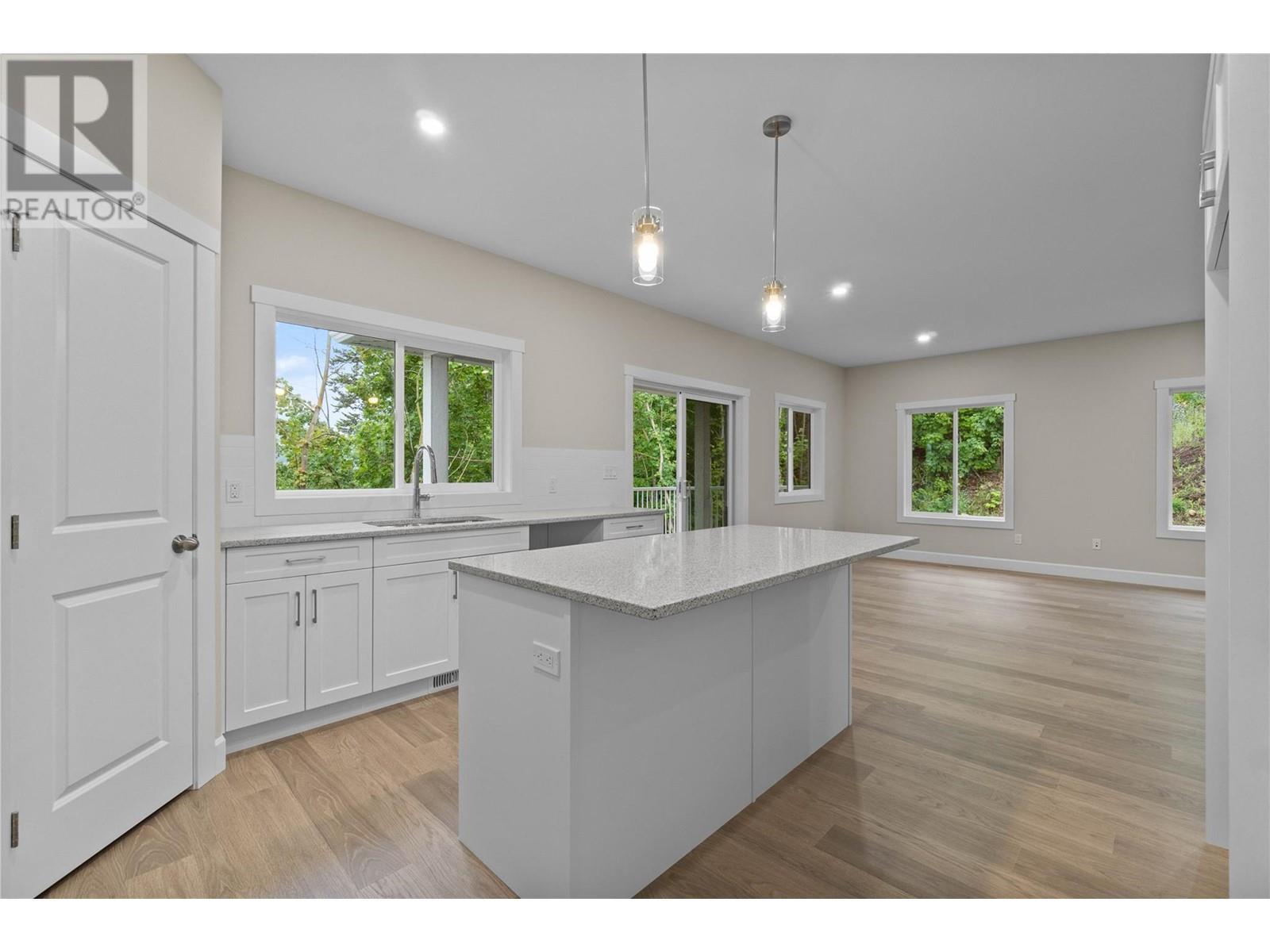 806 Cliff Avenue Unit# 104. Enderby, British Columbia