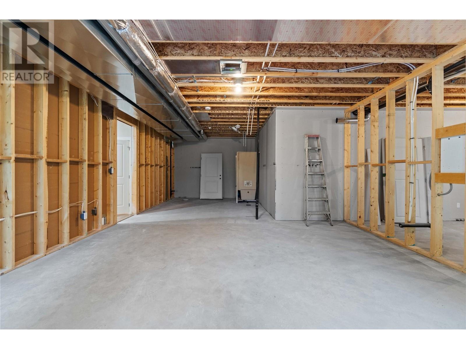 806 Cliff Avenue Unit# 104. Enderby, British Columbia