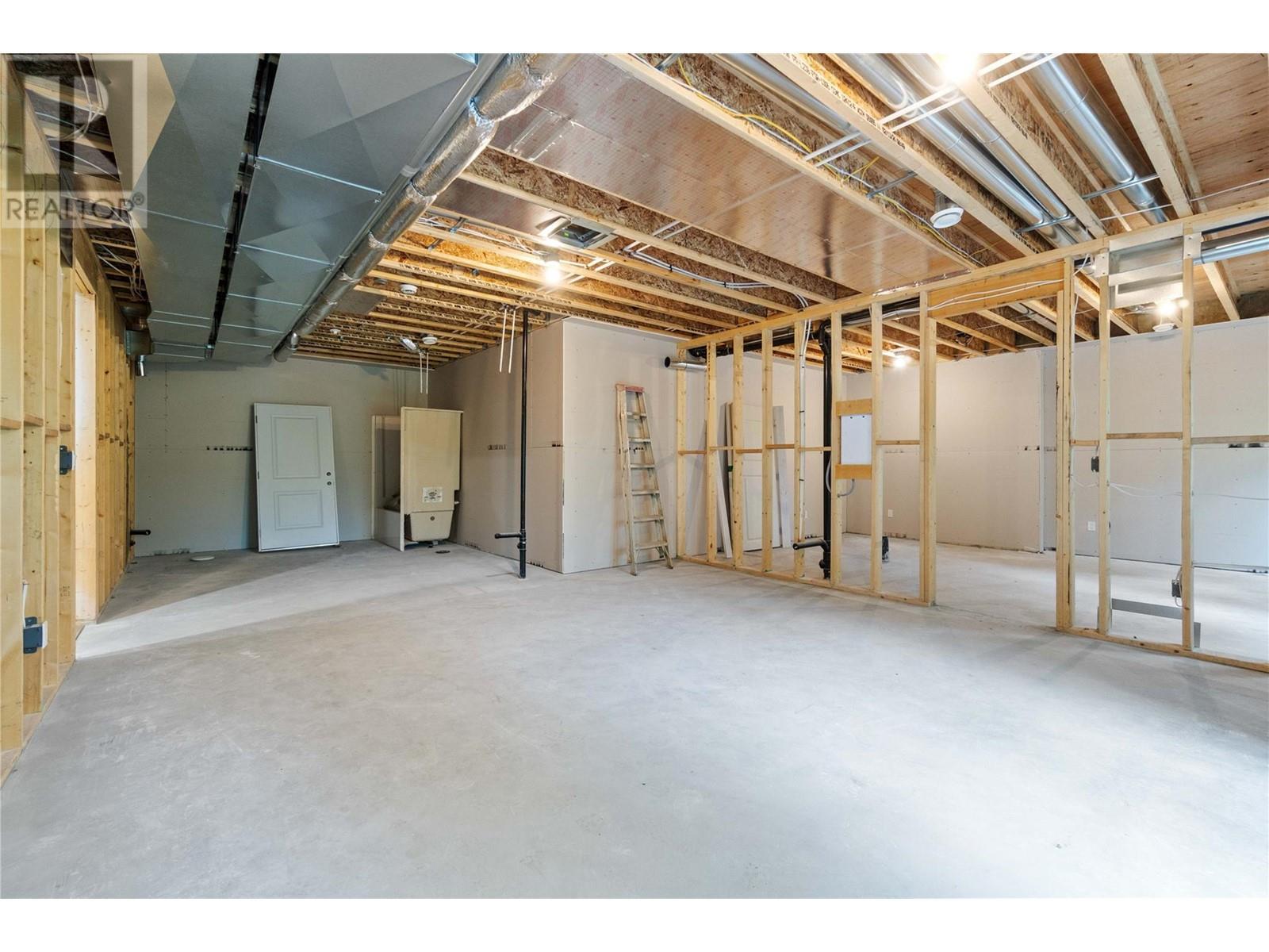 806 Cliff Avenue Unit# 104. Enderby, British Columbia