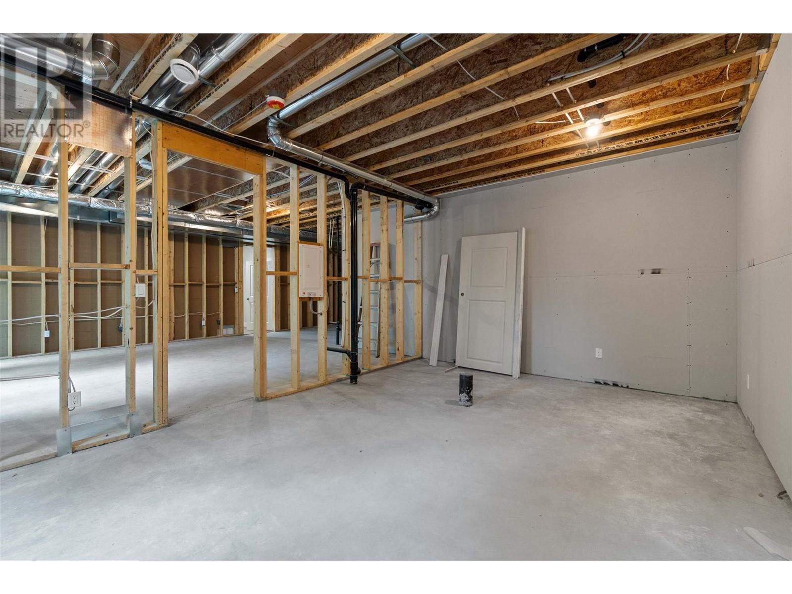 806 Cliff Avenue Unit# 104. Enderby, British Columbia