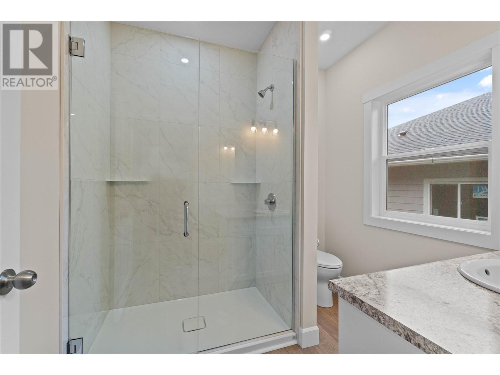 806 Cliff Avenue Unit# 104. Enderby, British Columbia