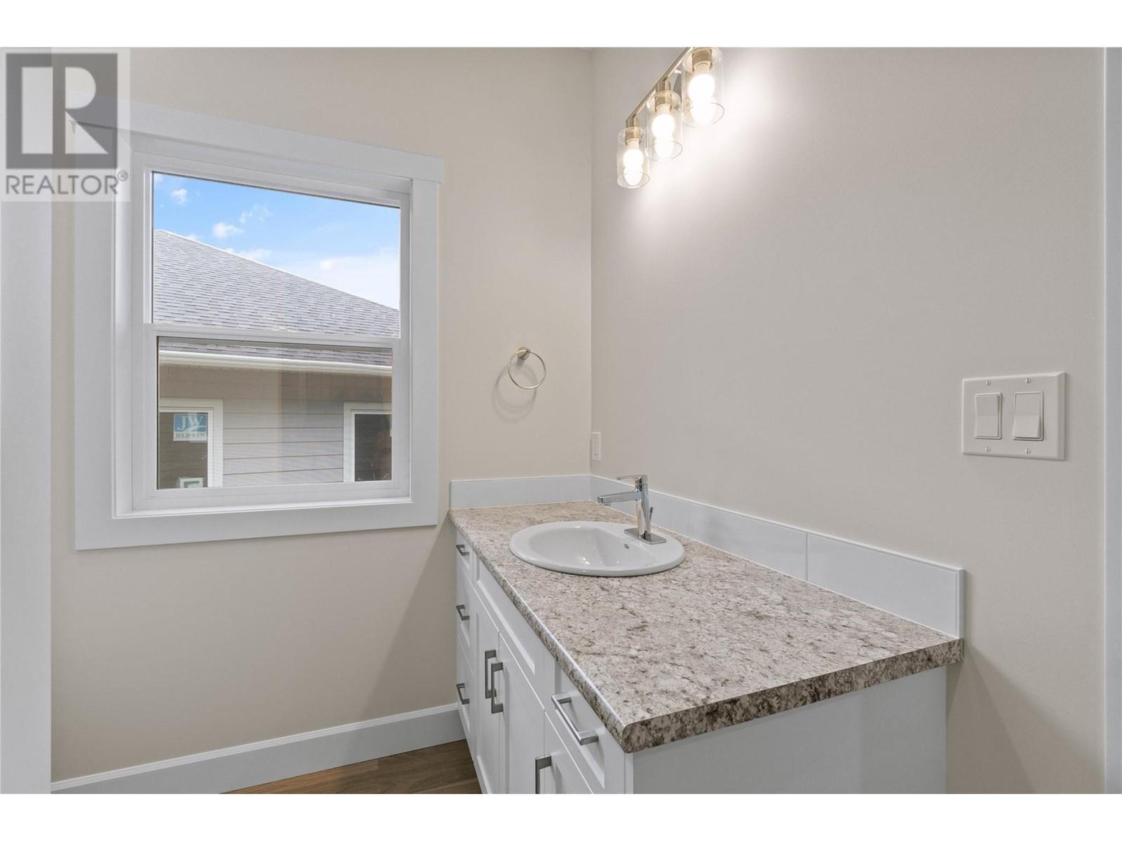 806 Cliff Avenue Unit# 104. Enderby, British Columbia