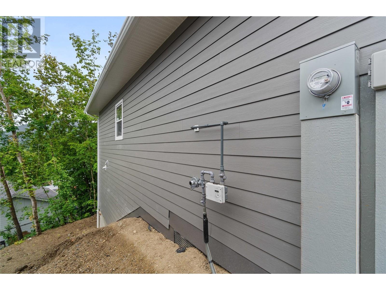 806 Cliff Avenue Unit# 104. Enderby, British Columbia