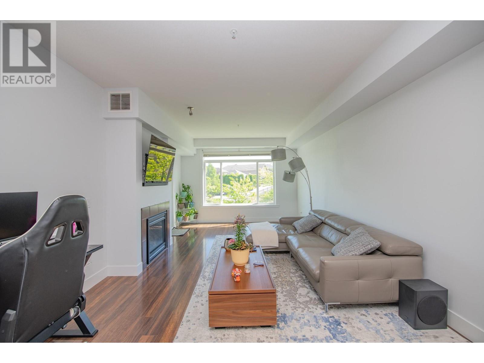 2532 Shoreline Drive Unit# 305. Lake Country, British Columbia