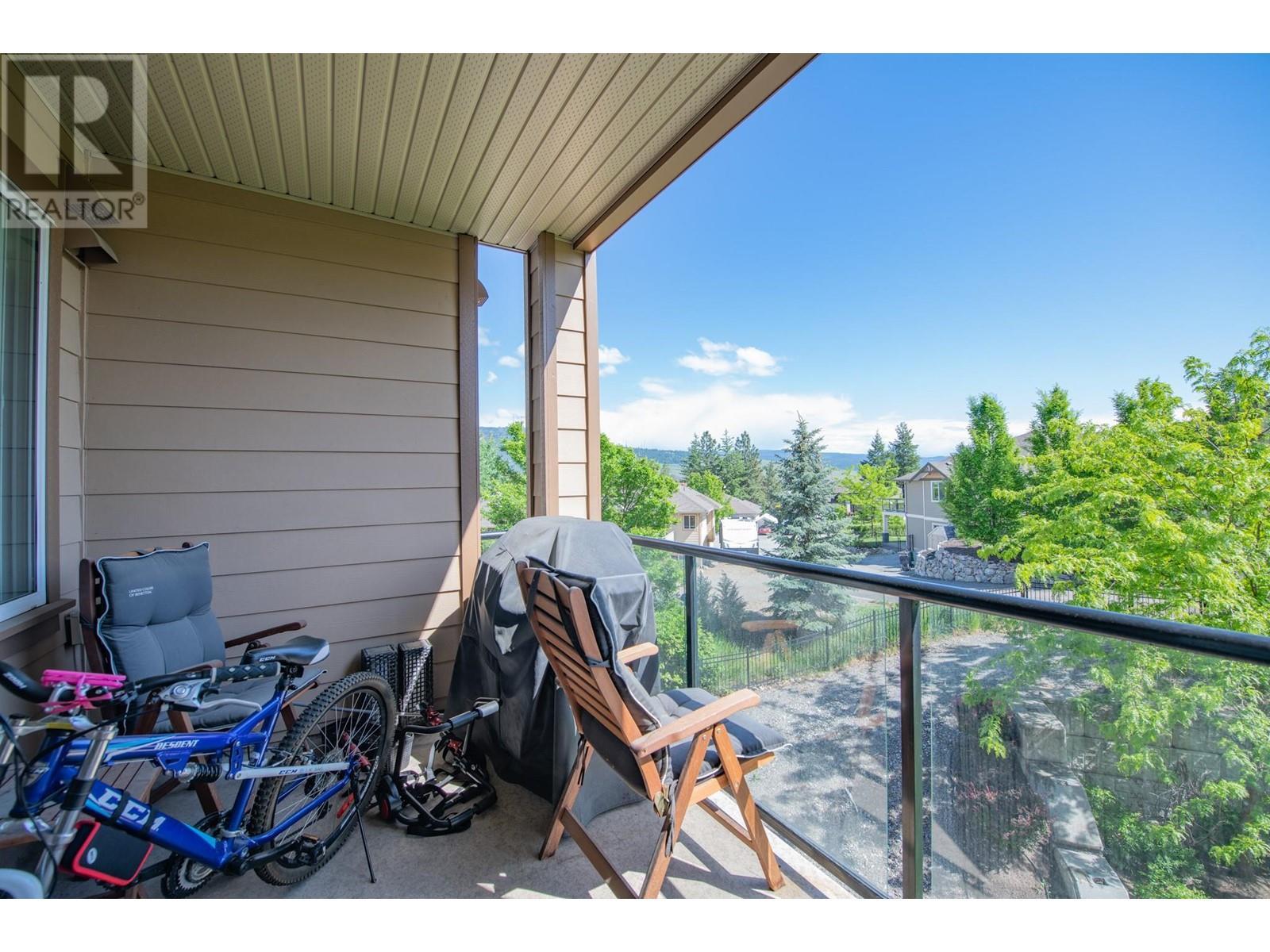 2532 Shoreline Drive Unit# 305. Lake Country, British Columbia