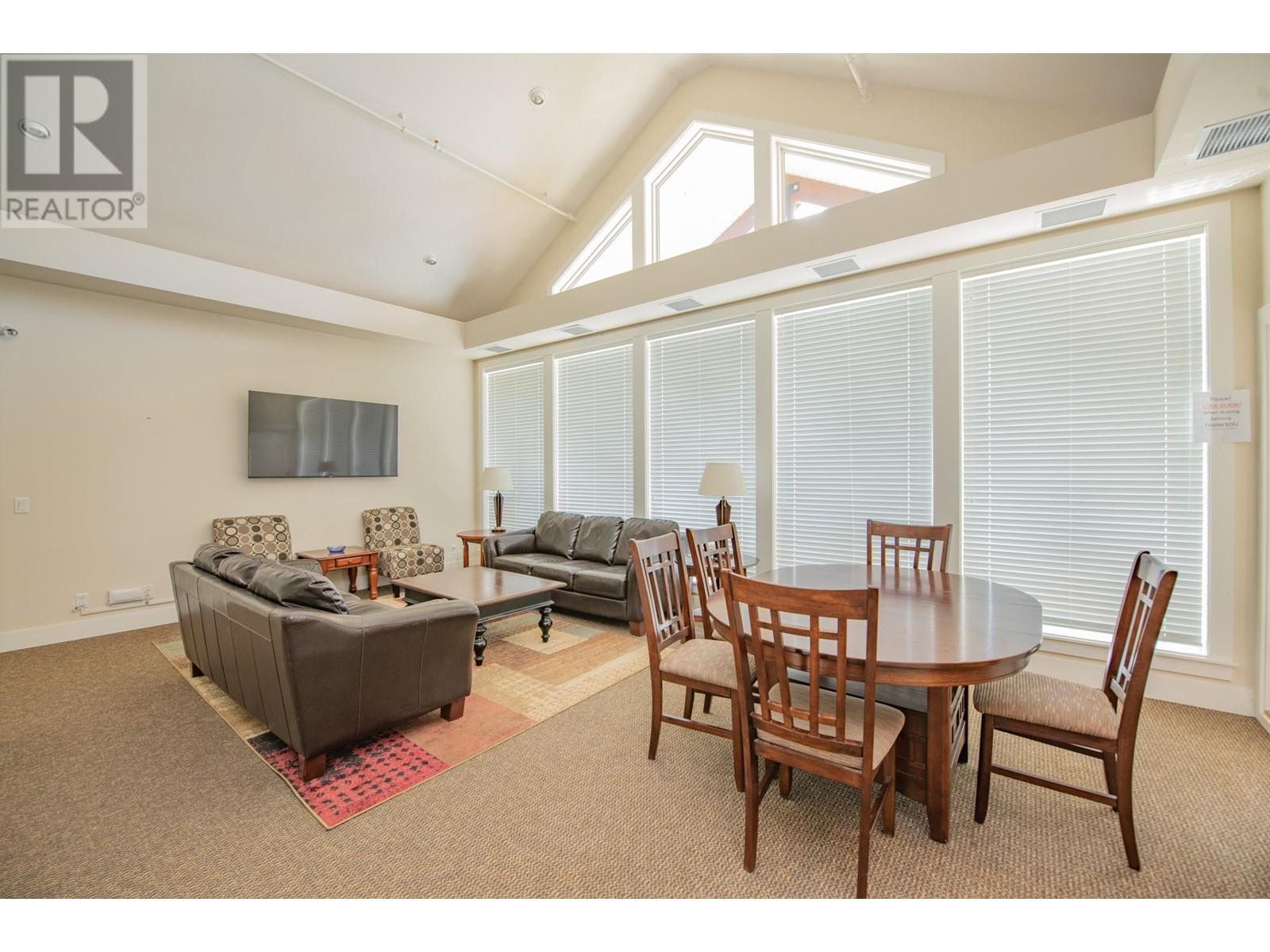 2532 Shoreline Drive Unit# 305. Lake Country, British Columbia