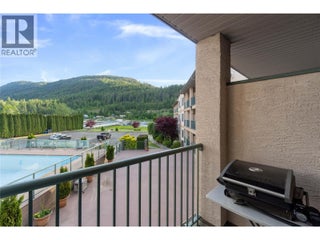 1002 Riverside Avenue Unit# 221. Sicamous, British Columbia