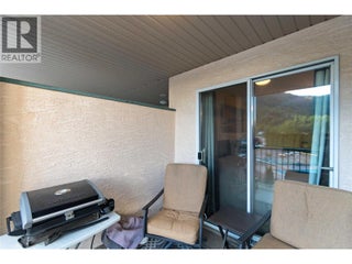 1002 Riverside Avenue Unit# 221. Sicamous, British Columbia