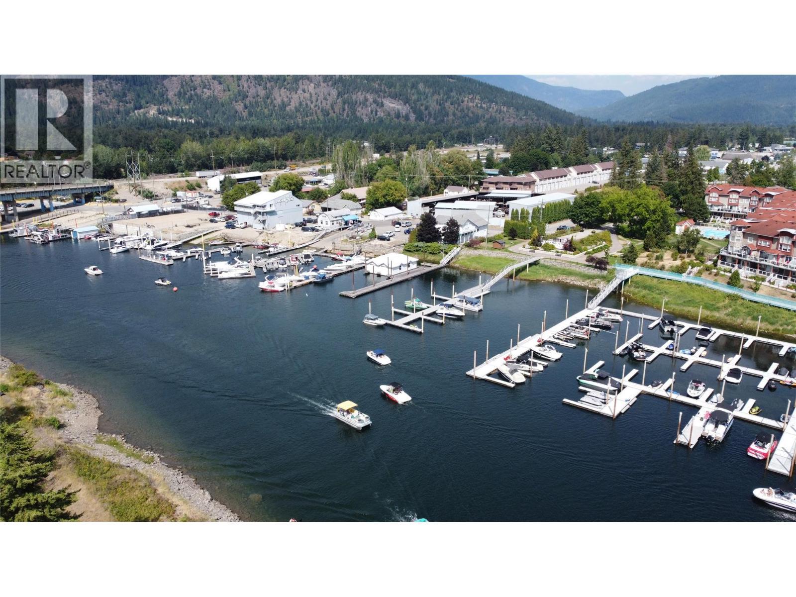 1002 Riverside Avenue Unit# 221. Sicamous, British Columbia