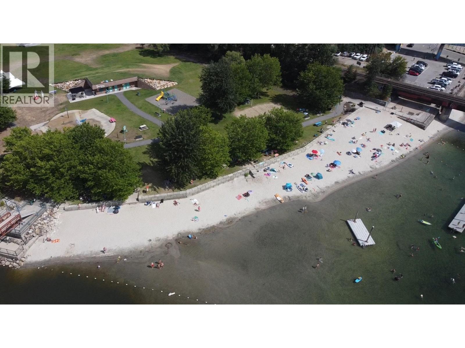 1002 Riverside Avenue Unit# 221. Sicamous, British Columbia