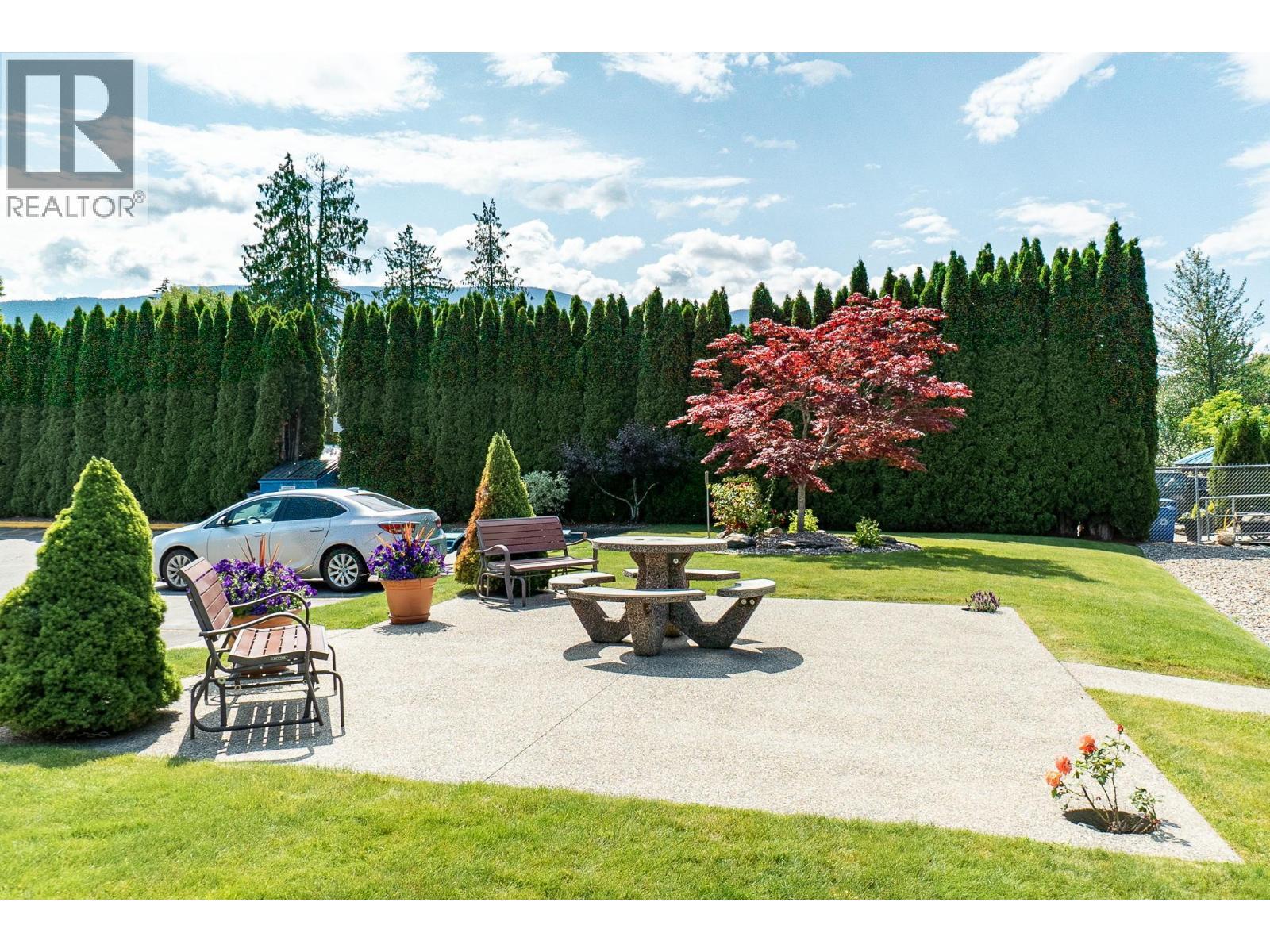 1002 Riverside Avenue Unit# 221. Sicamous, British Columbia