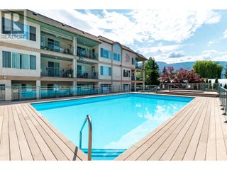 1002 Riverside Avenue Unit# 221. Sicamous, British Columbia