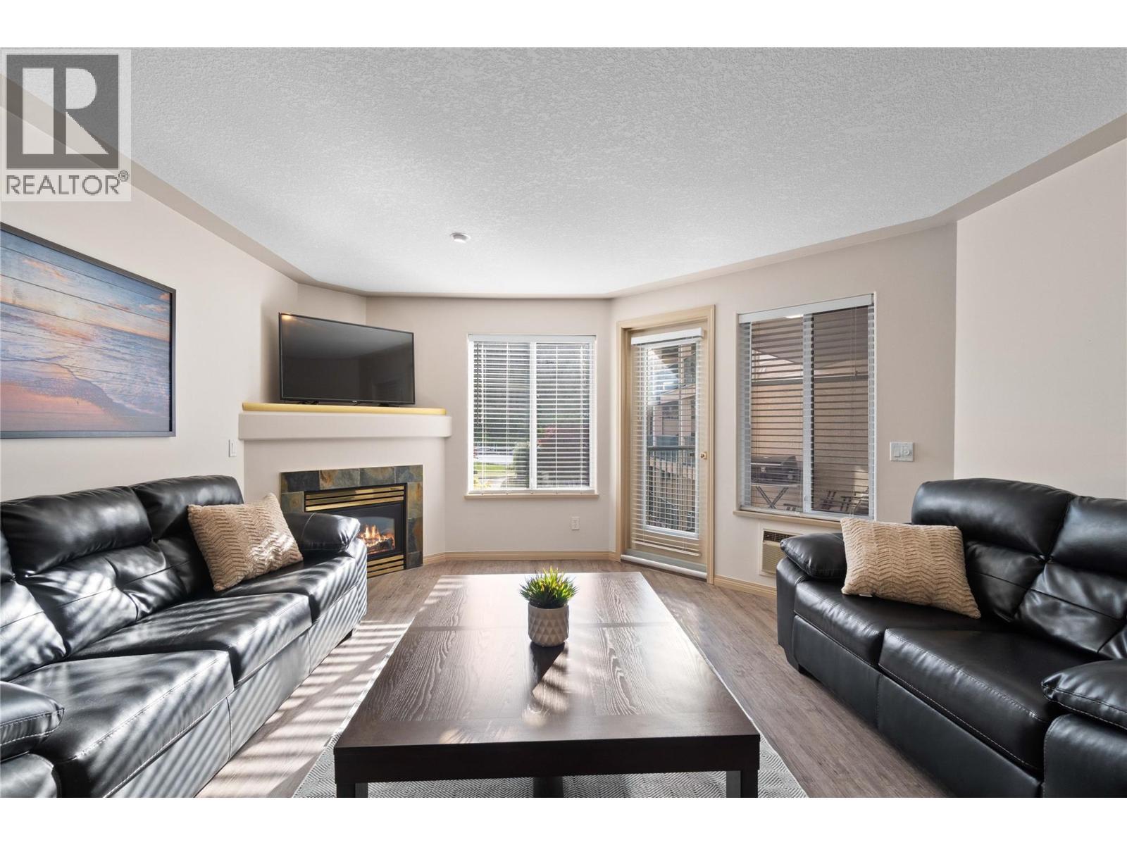 1002 Riverside Avenue Unit# 221. Sicamous, British Columbia