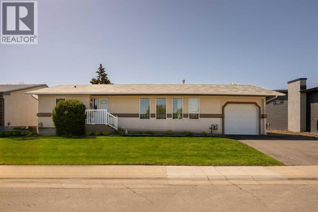 4612 50 Avenue, Taber