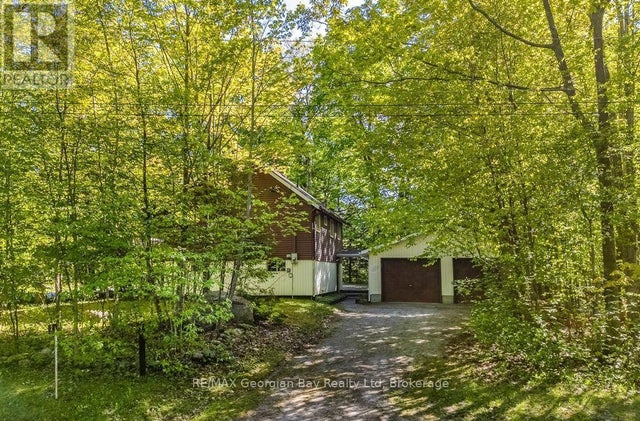 2 Manitou Crescent, Tiny