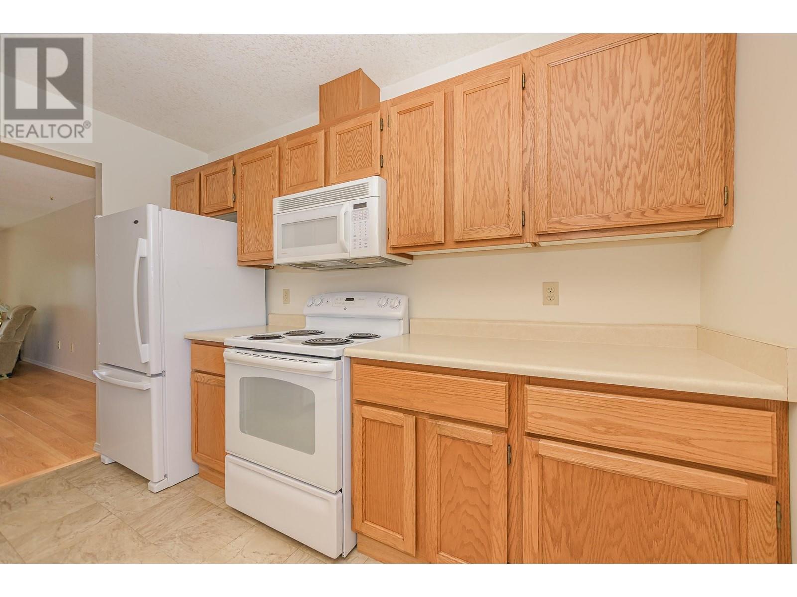 151 8 Avenue Sw Unit# 10. Salmon Arm, British Columbia