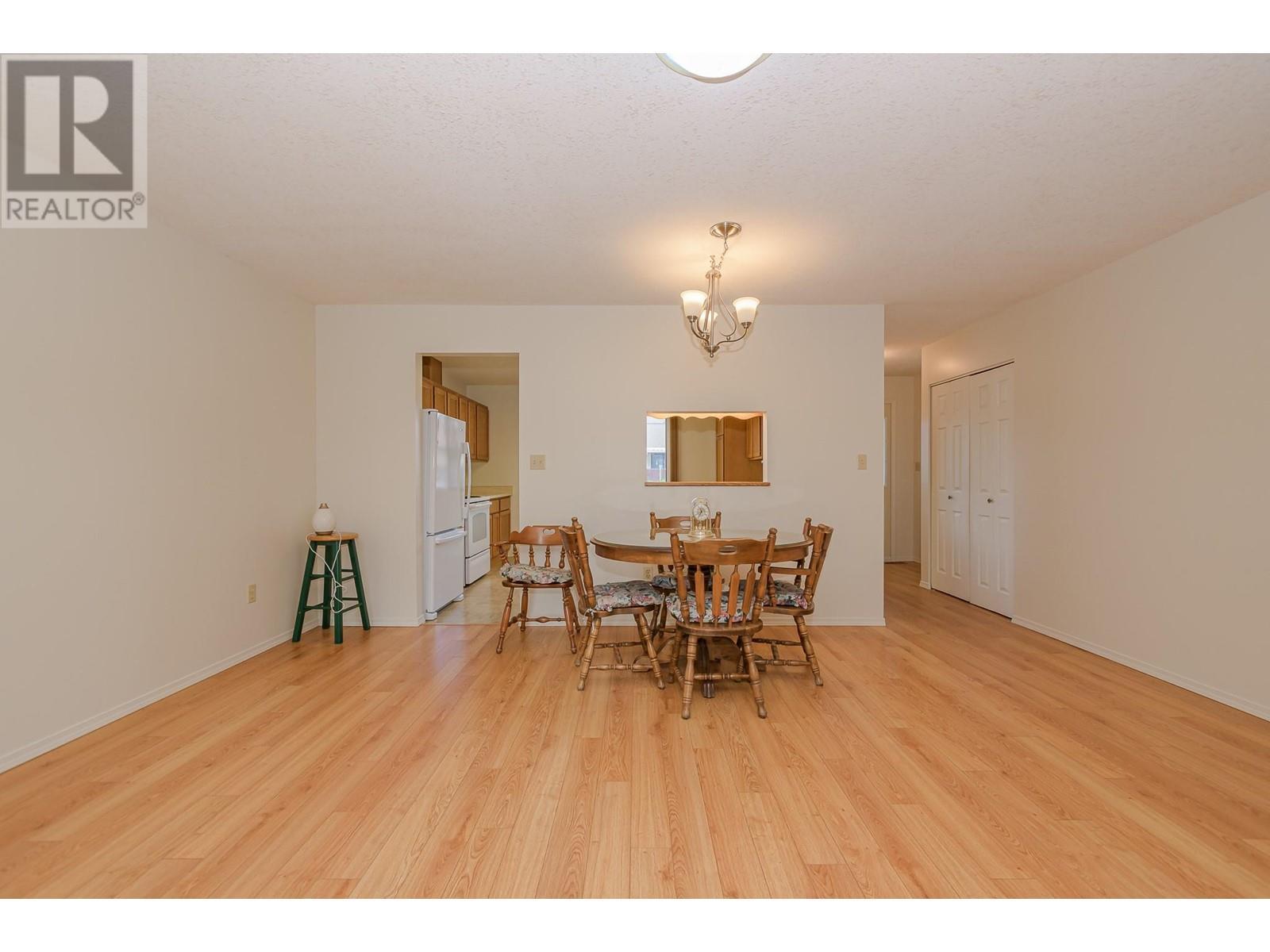 151 8 Avenue Sw Unit# 10. Salmon Arm, British Columbia
