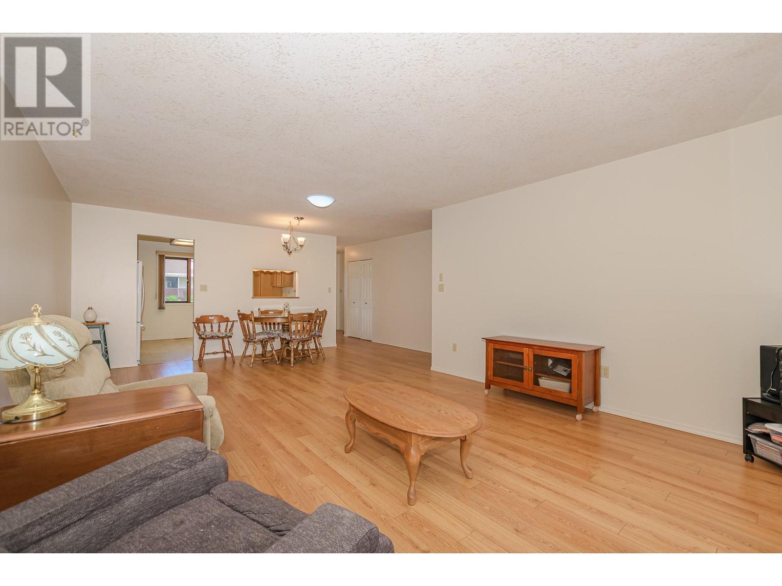 151 8 Avenue Sw Unit# 10. Salmon Arm, British Columbia