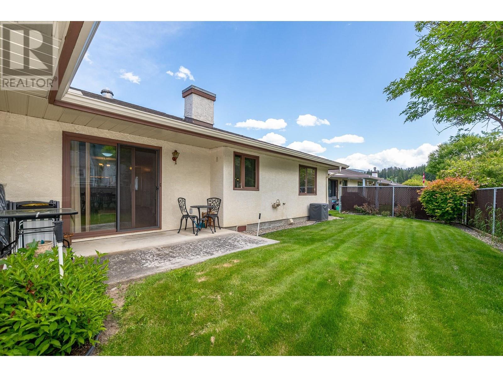 151 8 Avenue Sw Unit# 10. Salmon Arm, British Columbia