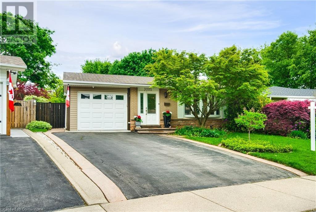 3202 Centennial Drive, Burlington