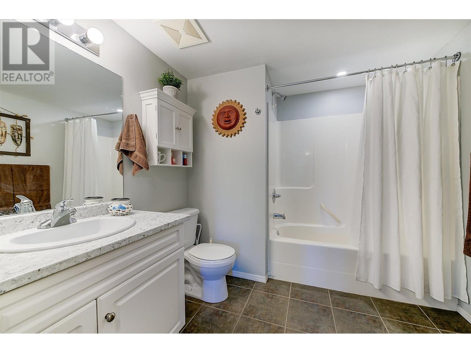 265 Froelich Road Unit# 204. Kelowna, British Columbia