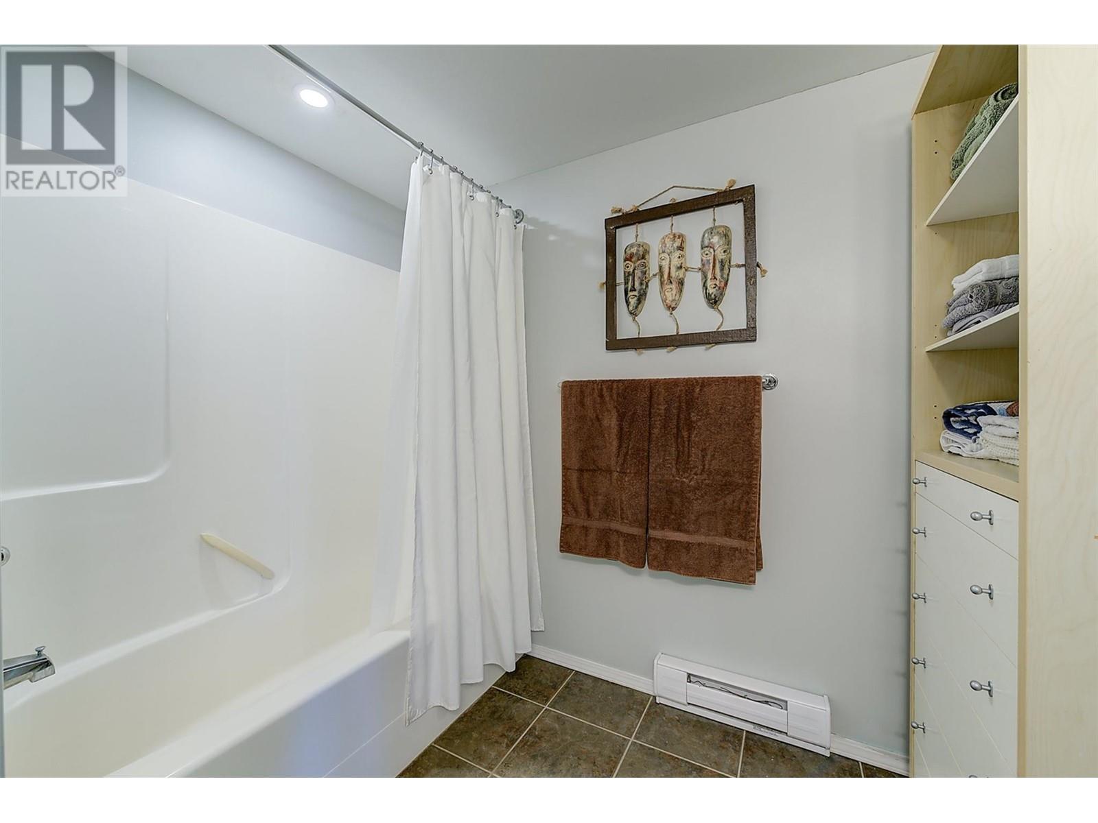 265 Froelich Road Unit# 204. Kelowna, British Columbia