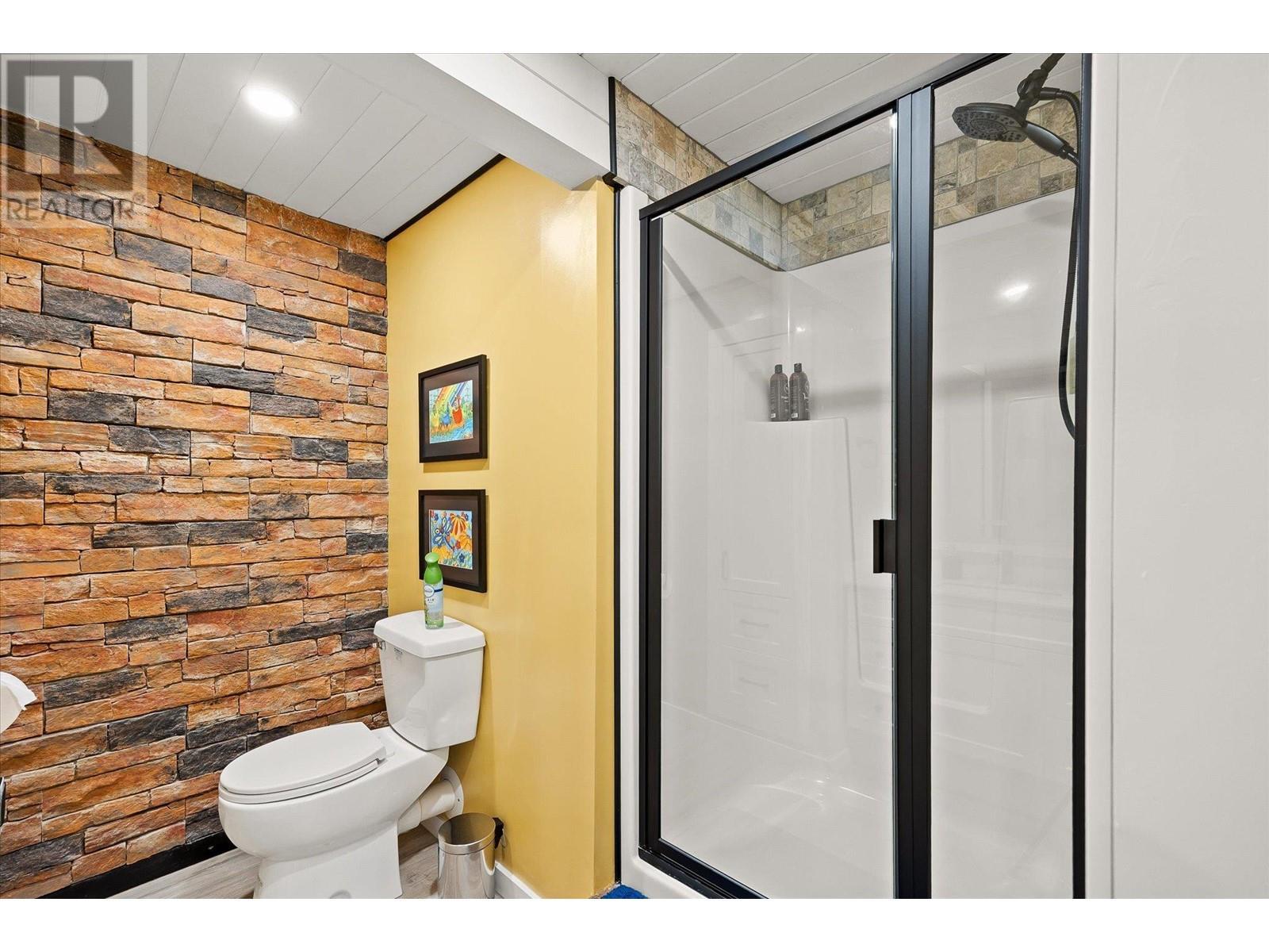 3546 Mabel Lake Road. Lumby, British Columbia