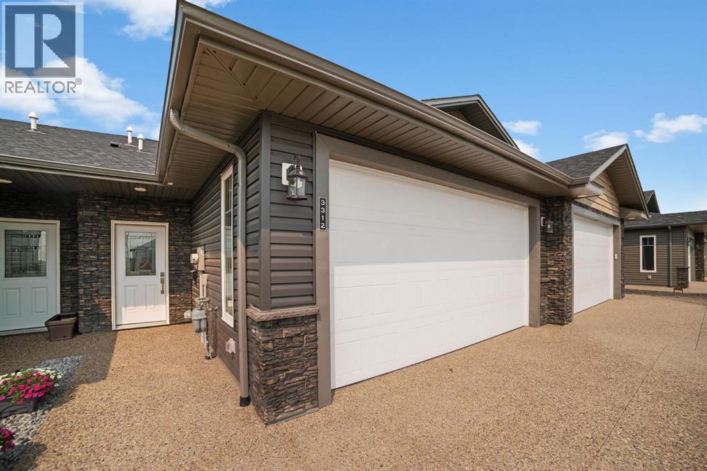 5728 55 Avenue, Camrose