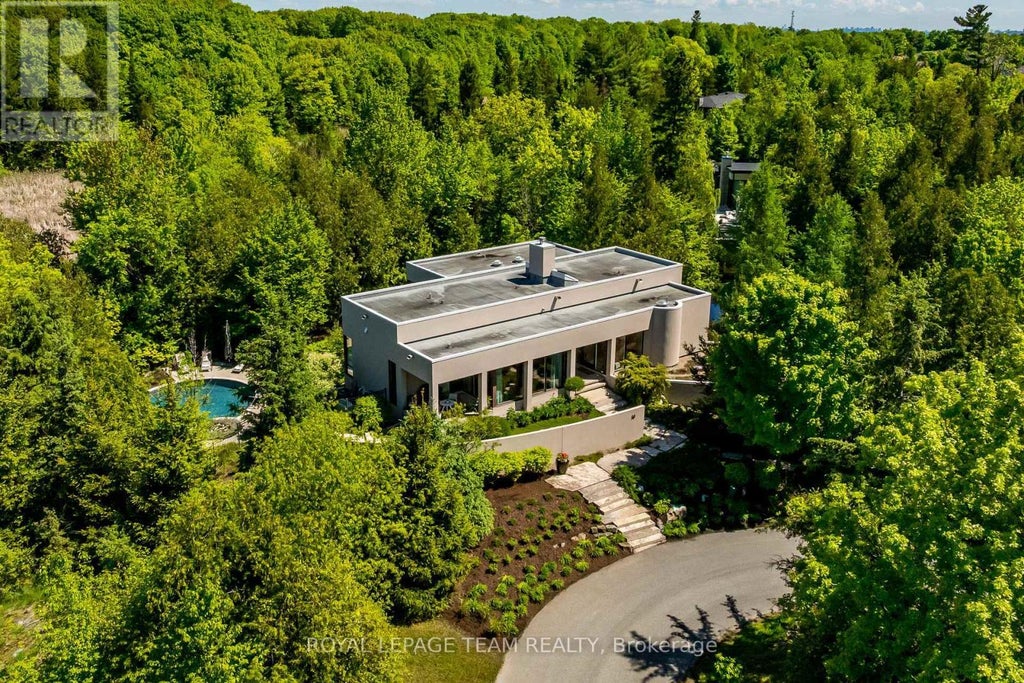 14 Kanata Rockeries Private, Ottawa