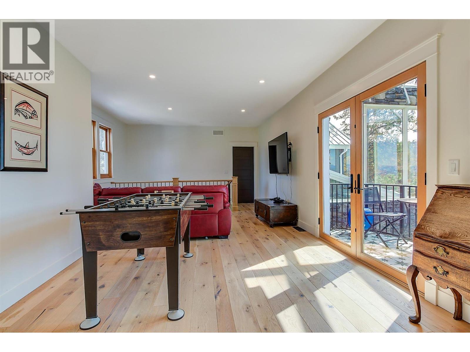 5474 Deadpine Drive. Kelowna, British Columbia