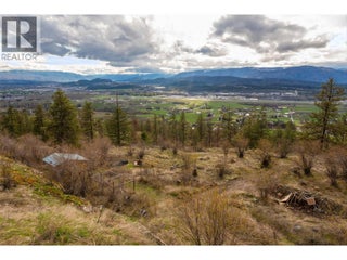 5474 Deadpine Drive. Kelowna, British Columbia