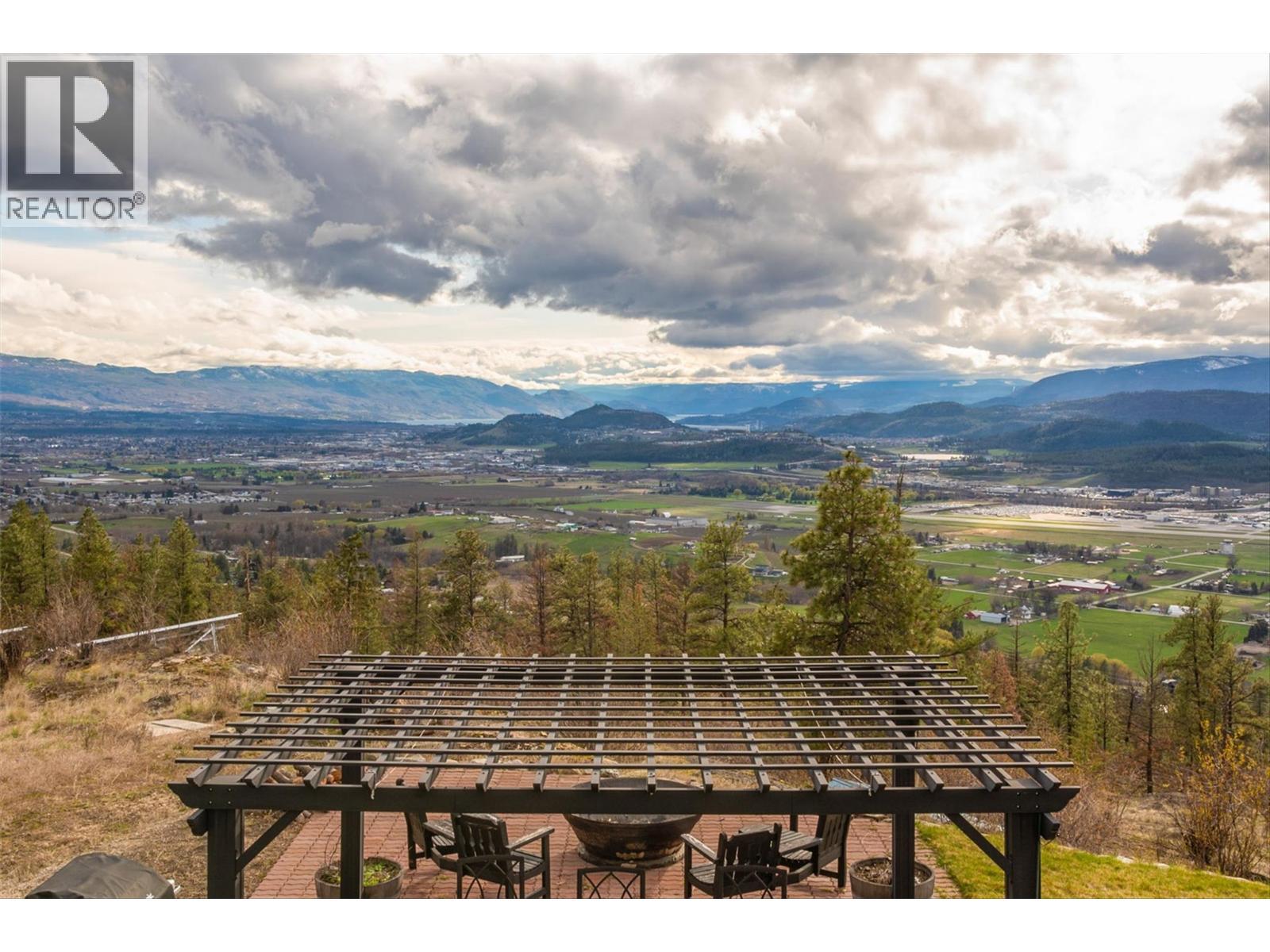 5474 Deadpine Drive. Kelowna, British Columbia