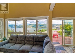 6859 Santiago Loop Unit# 121. Kelowna, British Columbia