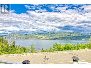 6859 Santiago Loop Unit# 121. Kelowna, British Columbia