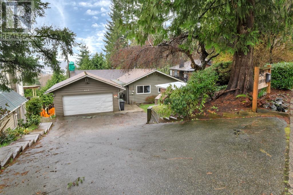 2512 Penshurst Court, Coquitlam