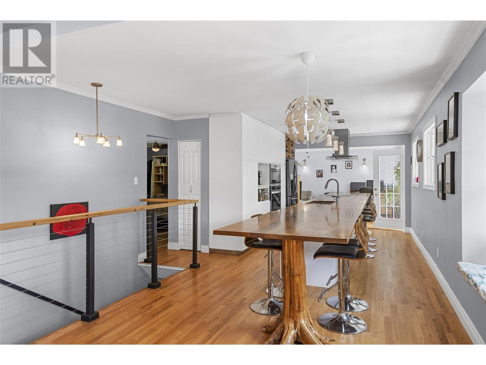 1640 Galt Crescent. Revelstoke, British Columbia