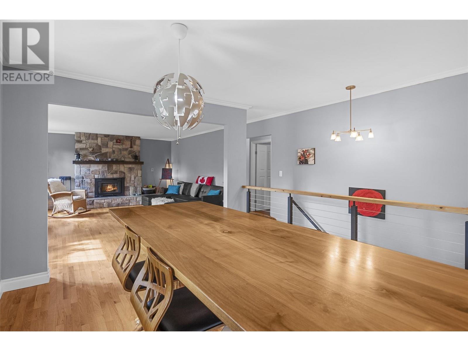 1640 Galt Crescent. Revelstoke, British Columbia