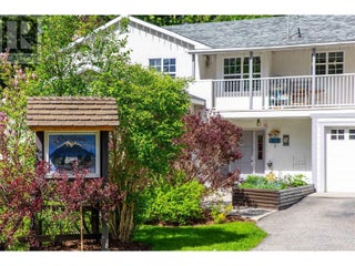 1640 Galt Crescent. Revelstoke, British Columbia