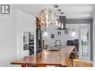 1640 Galt Crescent. Revelstoke, British Columbia