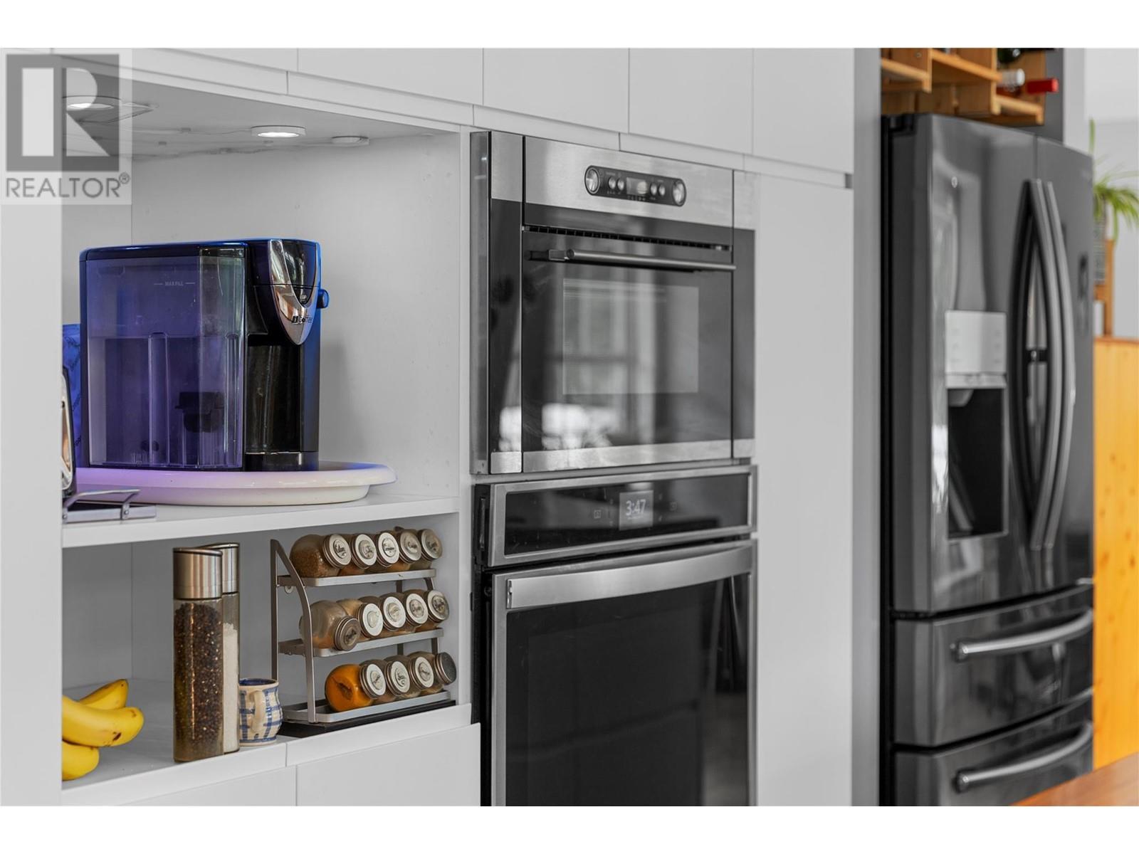 1640 Galt Crescent. Revelstoke, British Columbia